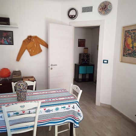 Apartamento Grand F2 60Mq Centre Antibes, Proche Plages, Commerces, 2 Balcons, Parking, Train, Bus, Deco Vintage, Pet Friendly, Ideal Famille Ou 1-2 Couples Exterior foto