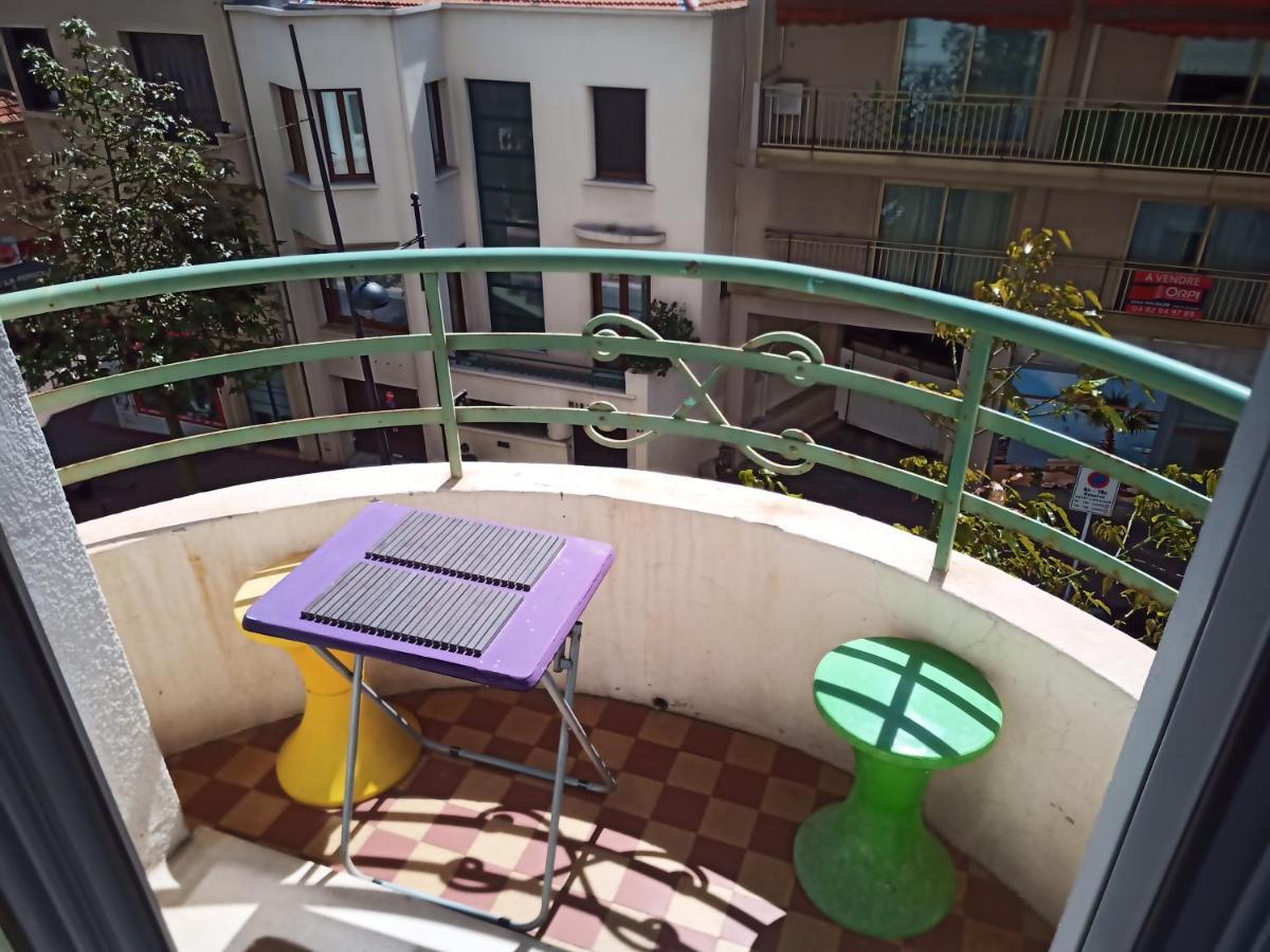 Apartamento Grand F2 60Mq Centre Antibes, Proche Plages, Commerces, 2 Balcons, Parking, Train, Bus, Deco Vintage, Pet Friendly, Ideal Famille Ou 1-2 Couples Exterior foto