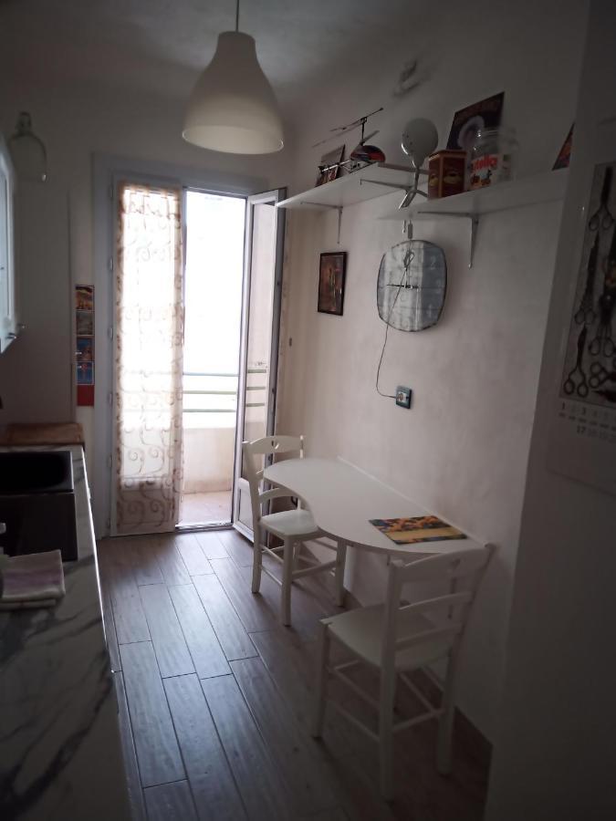 Apartamento Grand F2 60Mq Centre Antibes, Proche Plages, Commerces, 2 Balcons, Parking, Train, Bus, Deco Vintage, Pet Friendly, Ideal Famille Ou 1-2 Couples Exterior foto