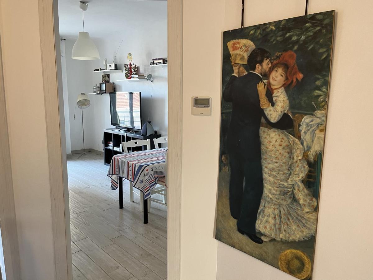 Apartamento Grand F2 60Mq Centre Antibes, Proche Plages, Commerces, 2 Balcons, Parking, Train, Bus, Deco Vintage, Pet Friendly, Ideal Famille Ou 1-2 Couples Exterior foto